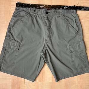 Wrangler ATG All Terrain Gear Cargo Shorts